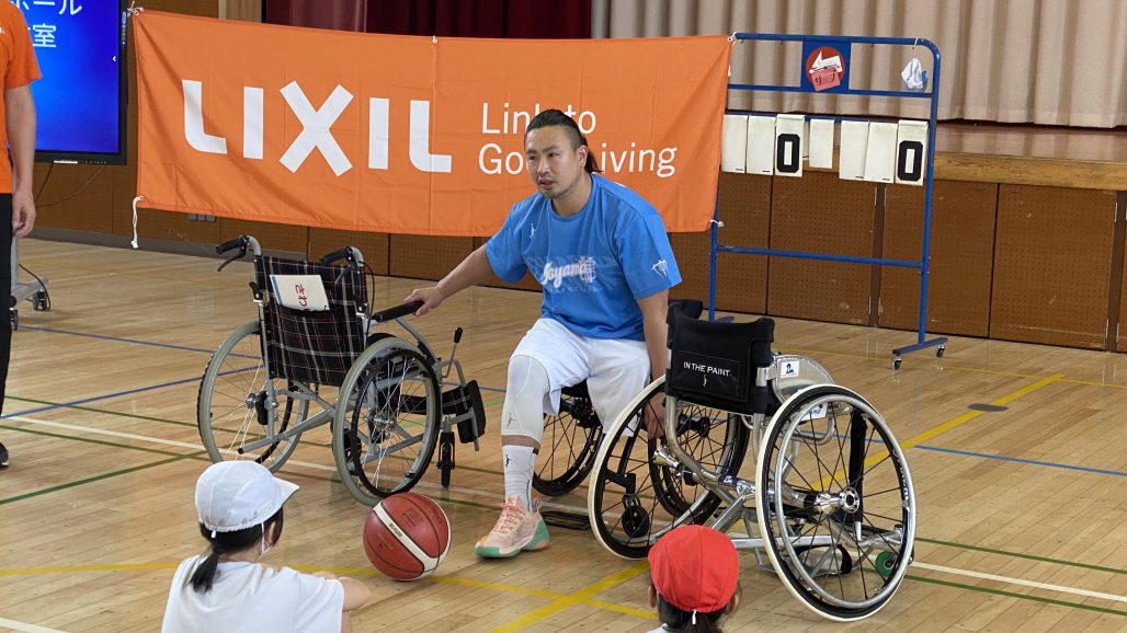 メダリストが登壇！富山県の小学校で車椅子バスケットボール体験授業を開催