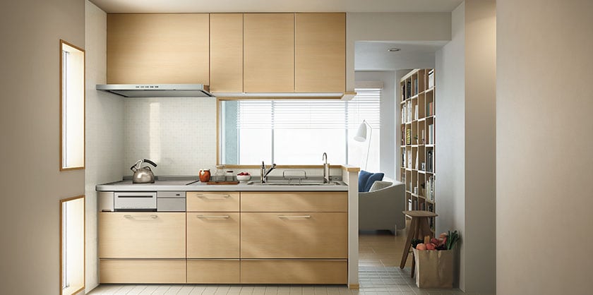 セミオープンスタイルのキッチンと背面収納で、限られたスペースをすっきりと。