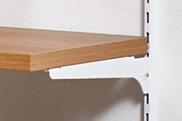 木製棚板とブラケット