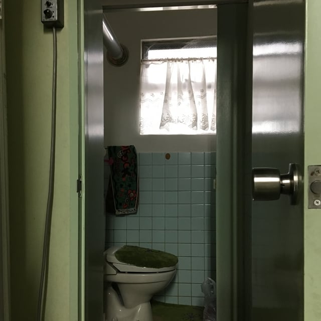 LIXIL リフォーム リフォーム事例と費用の相場 トイレのリフォーム事例 Kビル（トイレ）