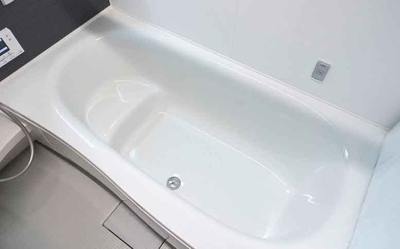 浴槽はどう選ぶ？形・材質・設置方法を種類別に解説！ | LIXIL SQUARE