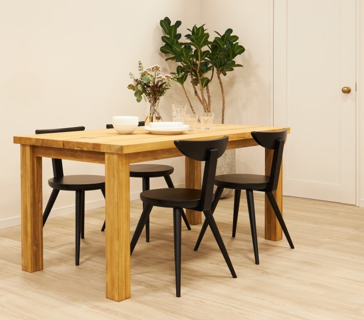 DINING TABLE TUSKER1
