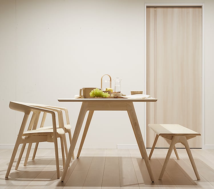 HARP DINING TABLE2