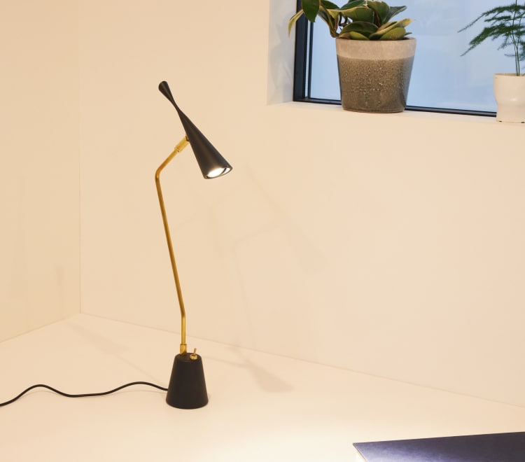 Gossip-LED desk light1